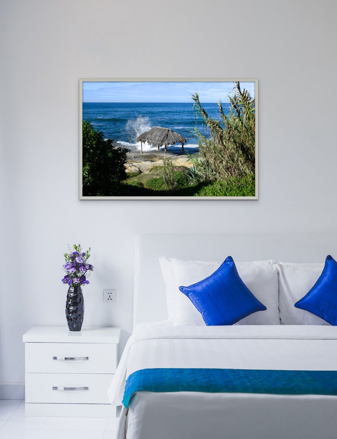 Surf Shack and Waves at Wind and Sea